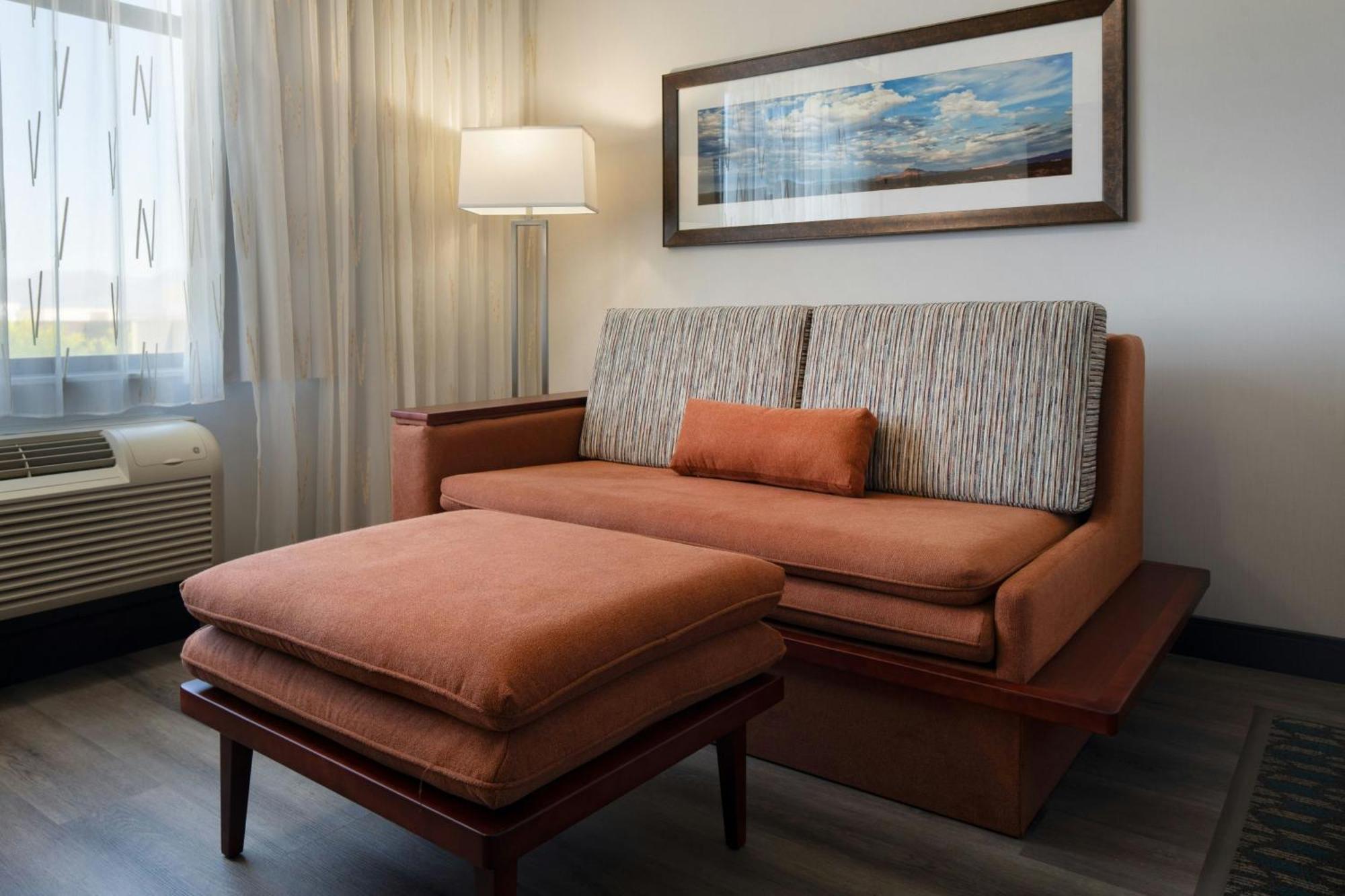 Courtyard By Marriott Scottsdale Salt River Экстерьер фото